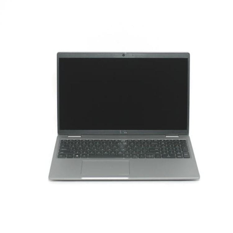 Latitude 5520_3.jpg