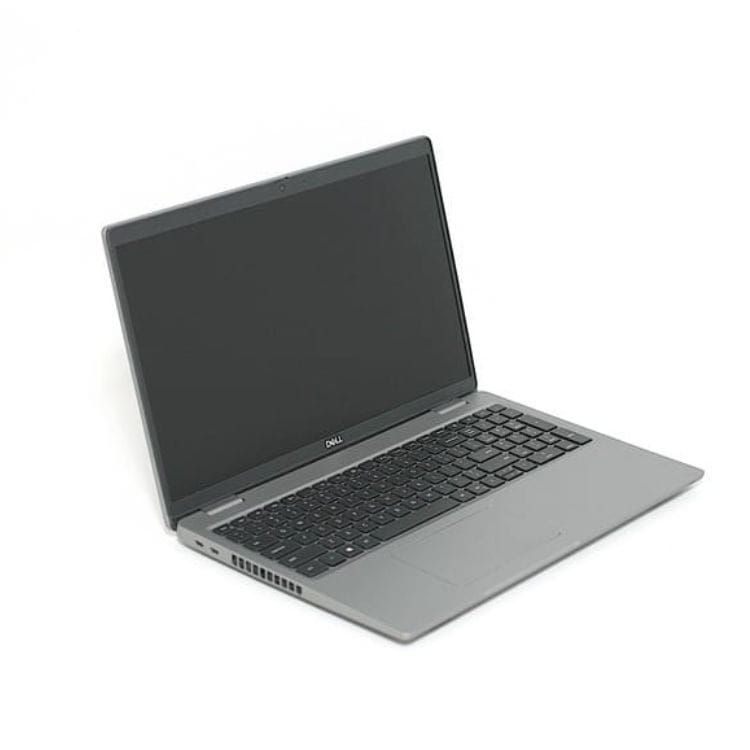 Latitude 5520_1.jpg